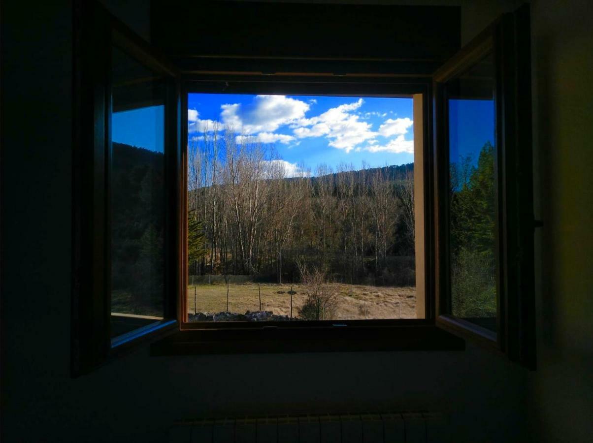 Casa Rural Laguna De Унья Экстерьер фото